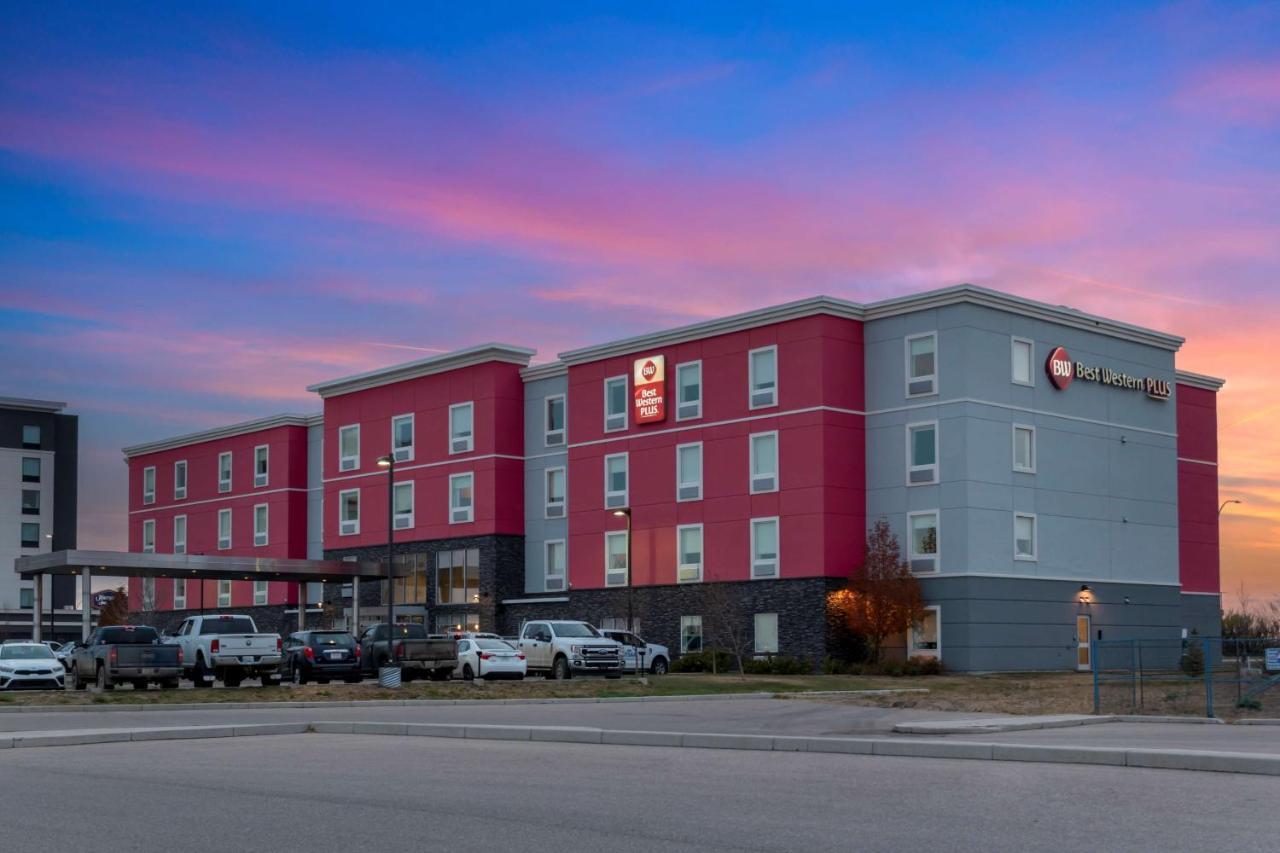Western Airport & Saskatoon