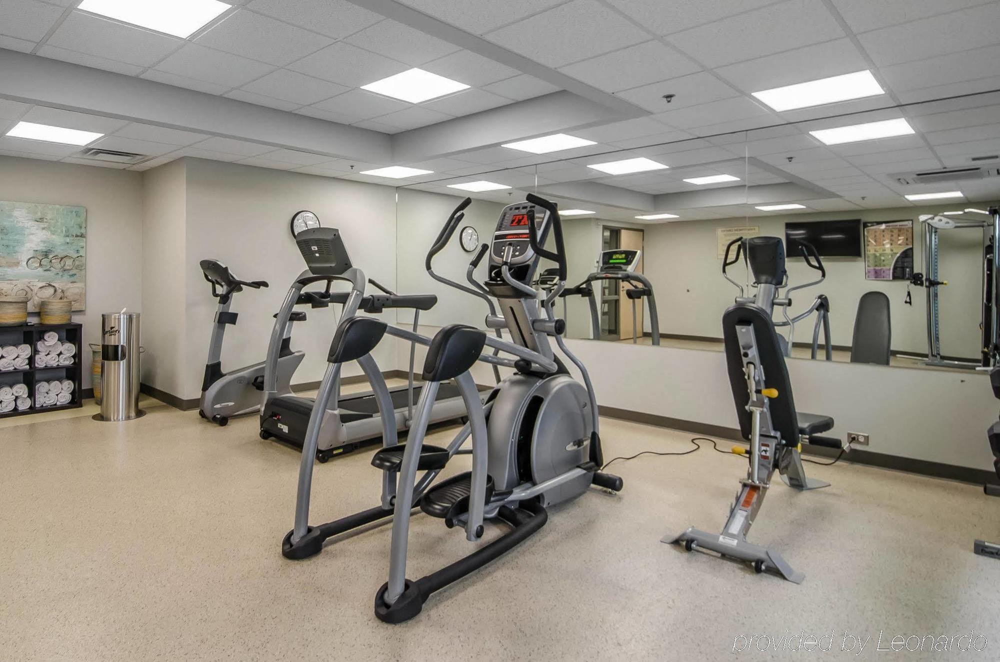 Hotel Western Airport & 3*